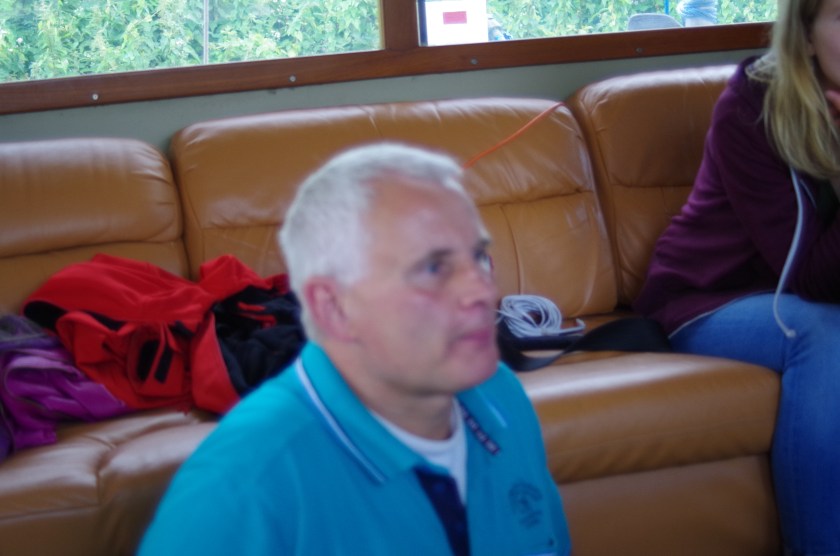 Martin fixes my charger by plugging it in